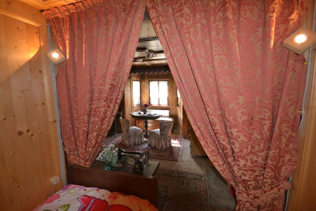 B&B La Tana dell'Orso - Die Bärenhöhle Castello-Molina di Fiemme Zimmer foto