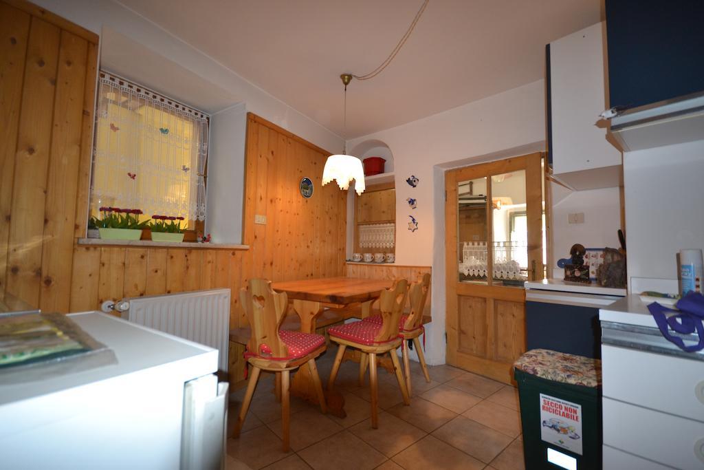 B&B La Tana dell'Orso - Die Bärenhöhle Castello-Molina di Fiemme Zimmer foto