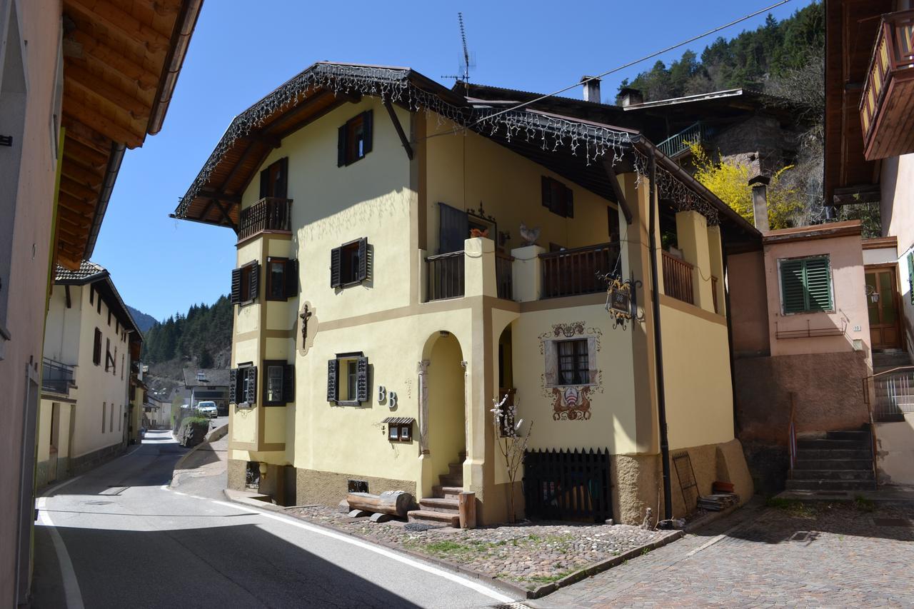 B&B La Tana dell'Orso - Die Bärenhöhle Castello-Molina di Fiemme Exterior foto